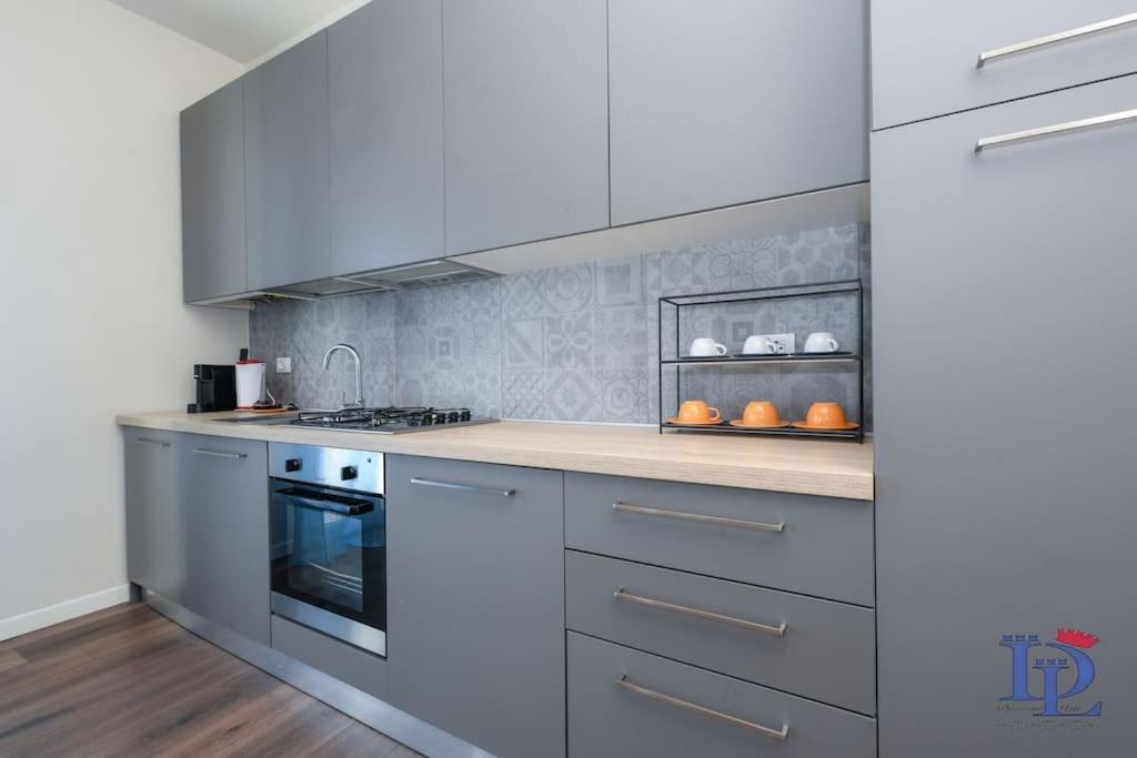 Desenzanoloft Official Partner Marriott Homes & Villas - Jack'S Penthouse Desenzano del Garda Kültér fotó