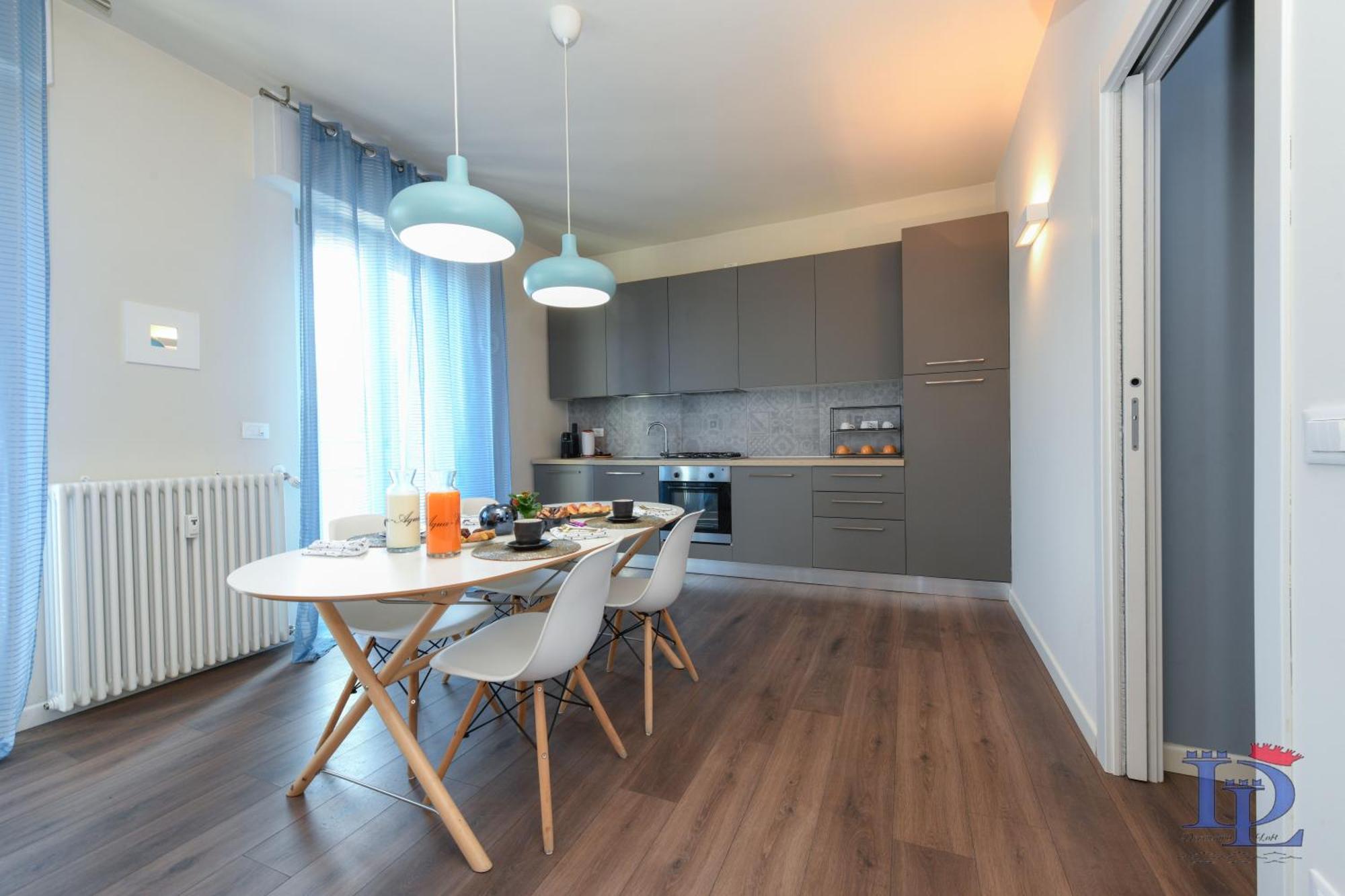 Desenzanoloft Official Partner Marriott Homes & Villas - Jack'S Penthouse Desenzano del Garda Kültér fotó